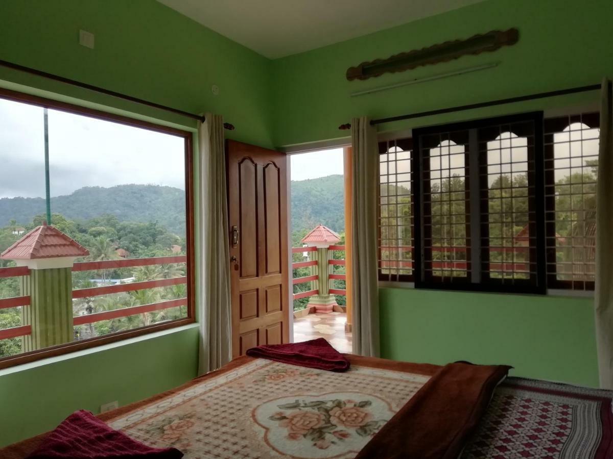 Panthalams Homestay Thekkady Kültér fotó